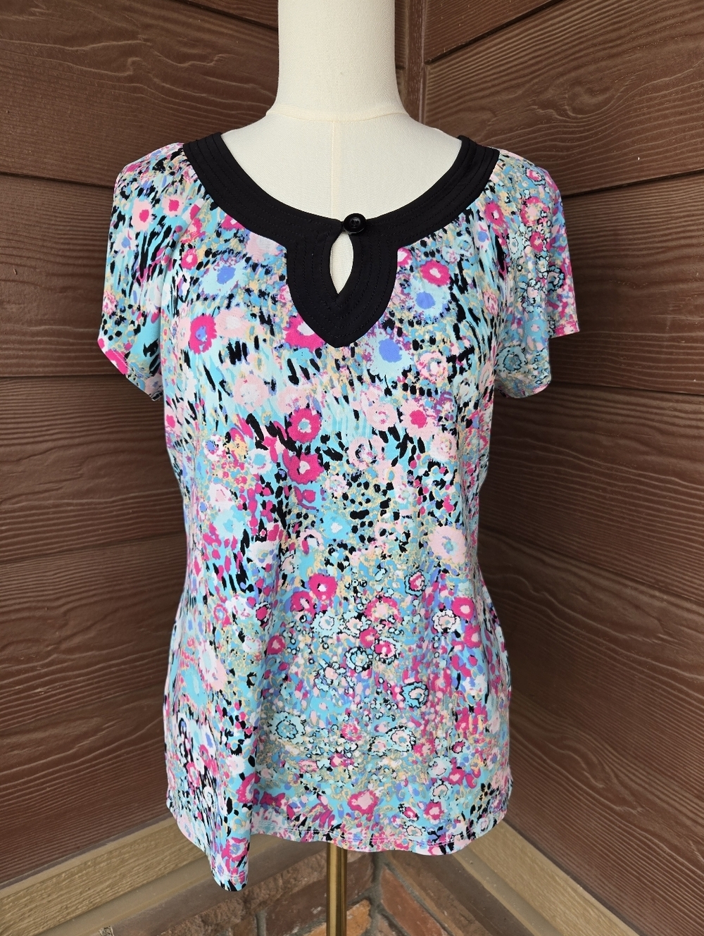 Hampshire Women's Colorful Flowy Keyhole Blouse Size Medium NWOT